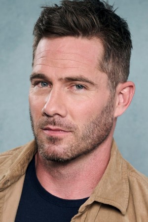 Luke Macfarlane tüm dizileri dizigom'da