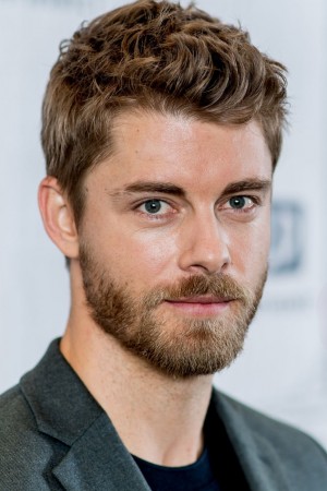 Luke Mitchell tüm dizileri dizigom'da