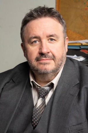 Mark Benton tüm dizileri dizigom'da