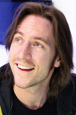 Matthew Mercer tüm dizileri dizigom'da