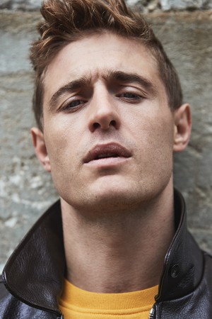 Max Irons tüm dizileri dizigom'da