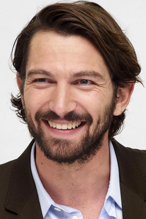 Michiel Huisman tüm dizileri dizigom'da