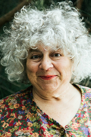 Miriam Margolyes tüm dizileri dizigom'da