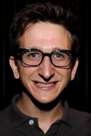 Paul Rust tüm dizileri dizigom'da