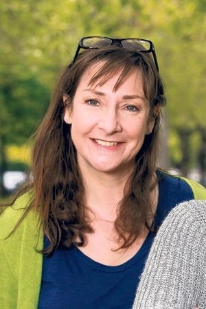 Pauline McLynn tüm dizileri dizigom'da