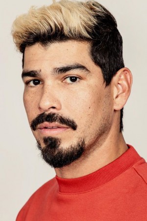 Raúl Castillo tüm dizileri dizigom'da