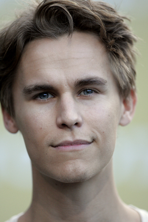 Rhys Wakefield tüm dizileri dizigom'da