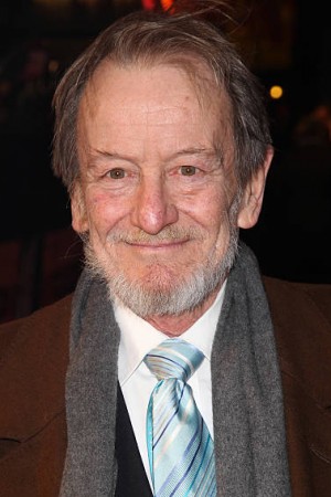 Ronald Pickup tüm dizileri dizigom'da