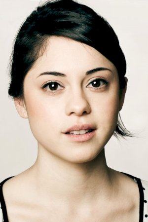 Rosa Salazar tüm dizileri dizigom'da