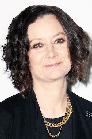 Sara Gilbert tüm dizileri dizigom'da