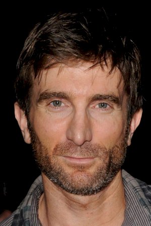 Sharlto Copley tüm dizileri dizigom'da