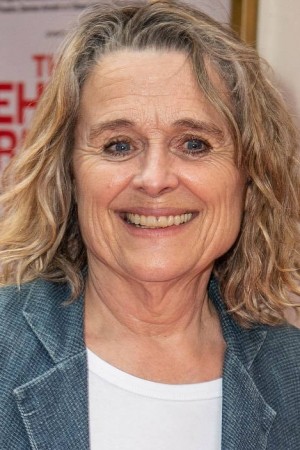 Sinéad Cusack tüm dizileri dizigom'da