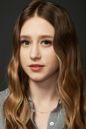 Taissa Farmiga tüm dizileri dizigom'da