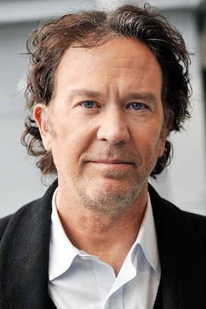 Timothy Hutton tüm dizileri dizigom'da