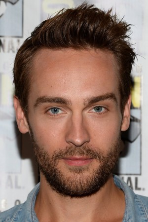 Tom Mison tüm dizileri dizigom'da