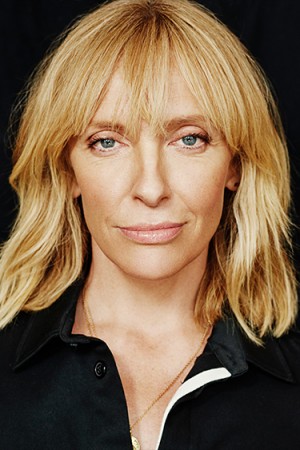 Toni Collette tüm dizileri dizigom'da