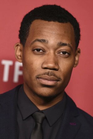 Tyler James Williams tüm dizileri dizigom'da