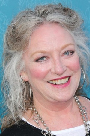 Veronica Cartwright tüm dizileri dizigom'da