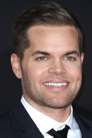 Wes Chatham tüm dizileri dizigom'da