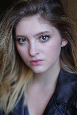 Willow Shields tüm dizileri dizigom'da