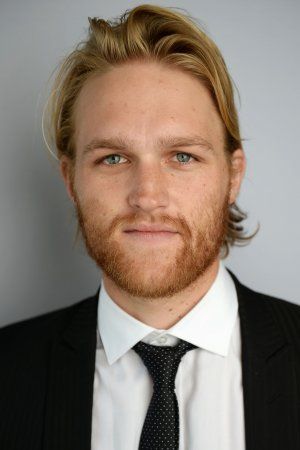 Wyatt Russell tüm dizileri dizigom'da