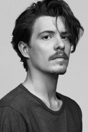 Xavier Samuel tüm dizileri dizigom'da