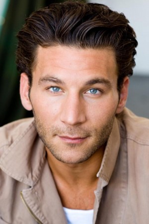 Zach McGowan tüm dizileri dizigom'da