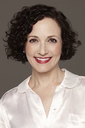 Bebe Neuwirth tüm dizileri dizigom'da